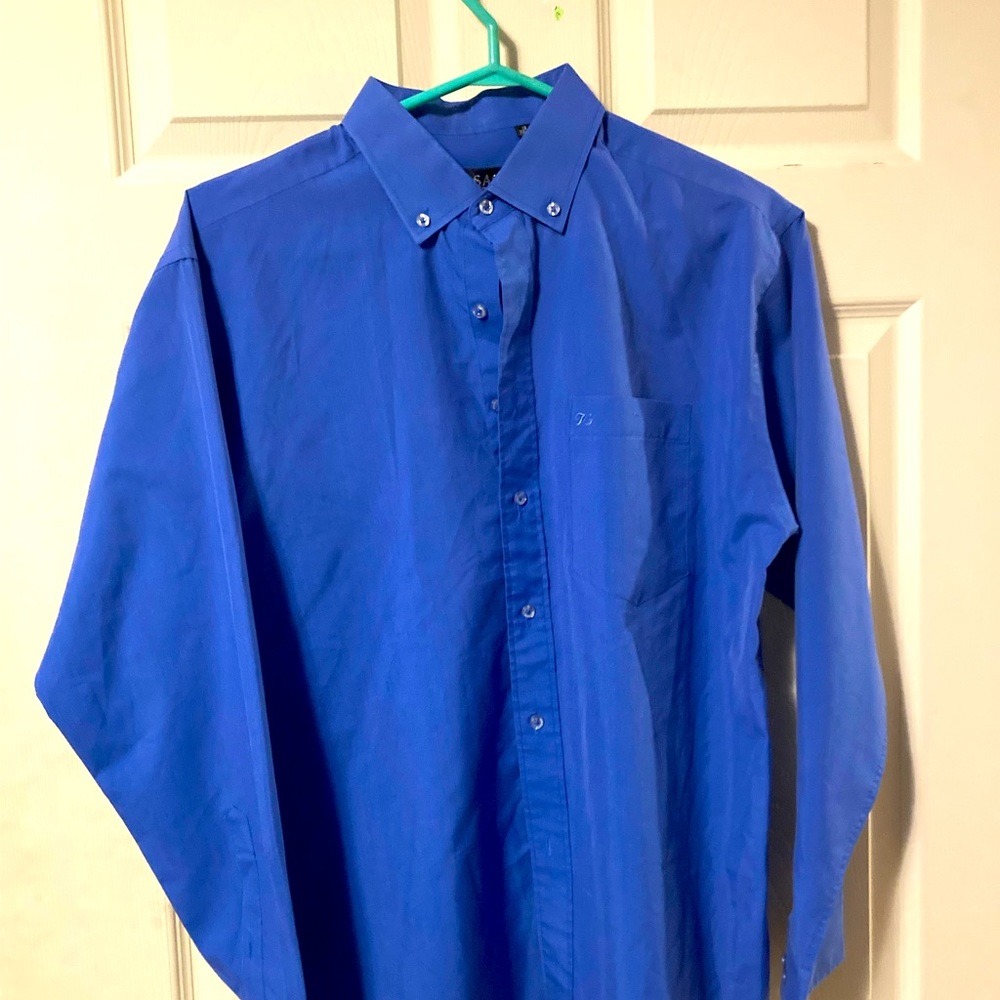 Versace V2 dress shirt. Excellent condition. Great color